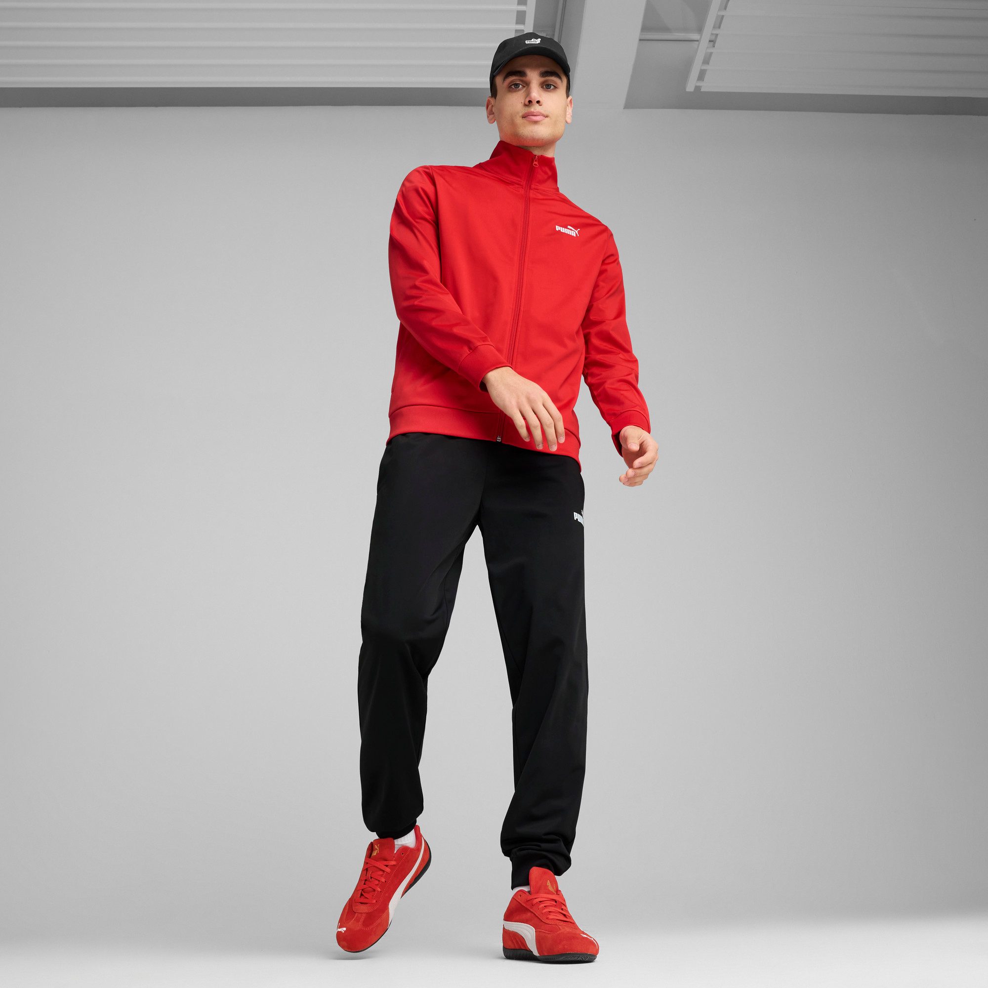 PUMA Trainingsanzug ESS POLY SUIT CL (2-tlg), Sportanzug im Casual Style
