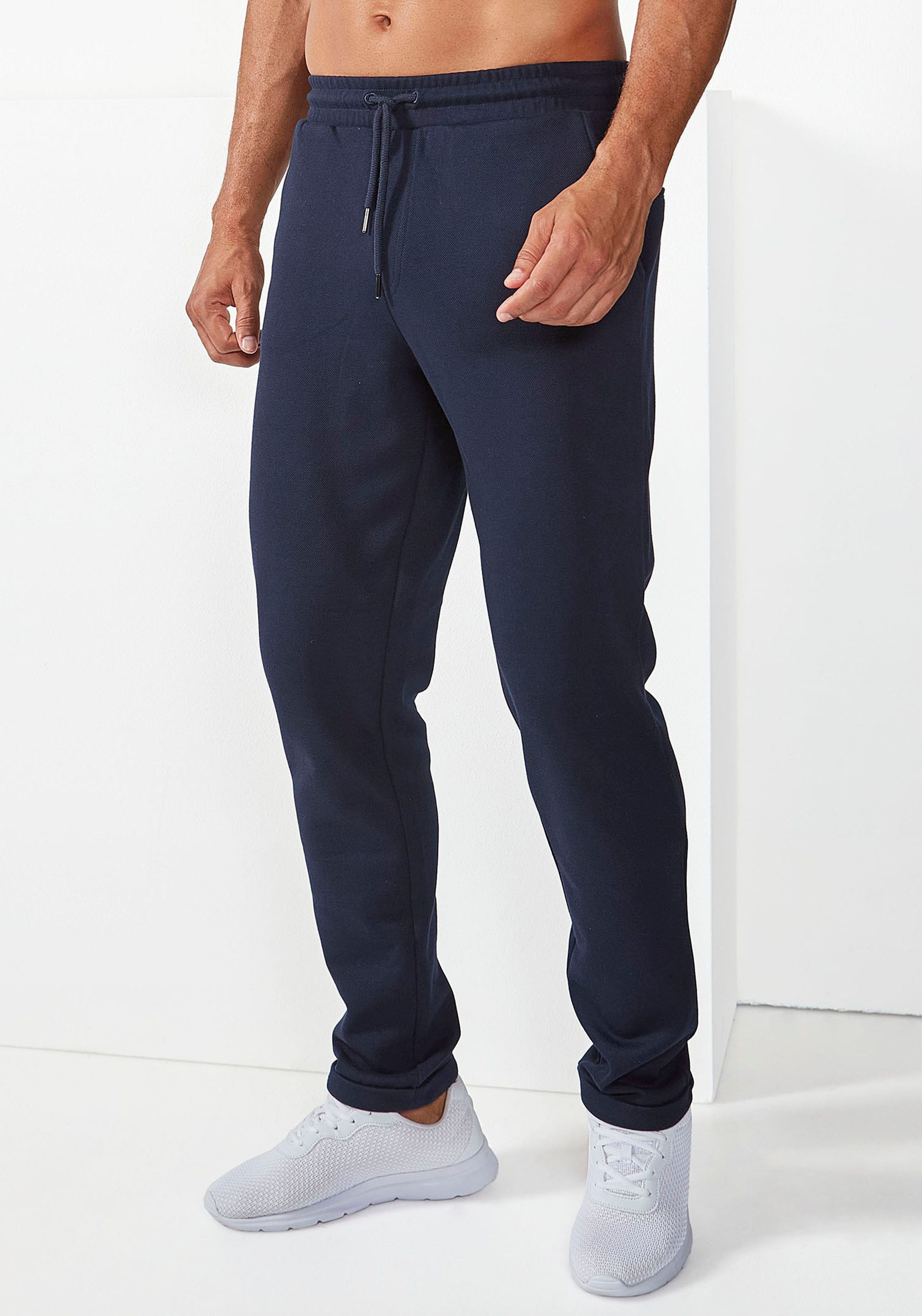 Bruno Banani Sweathose Jogginghose aus schöner Strukturware